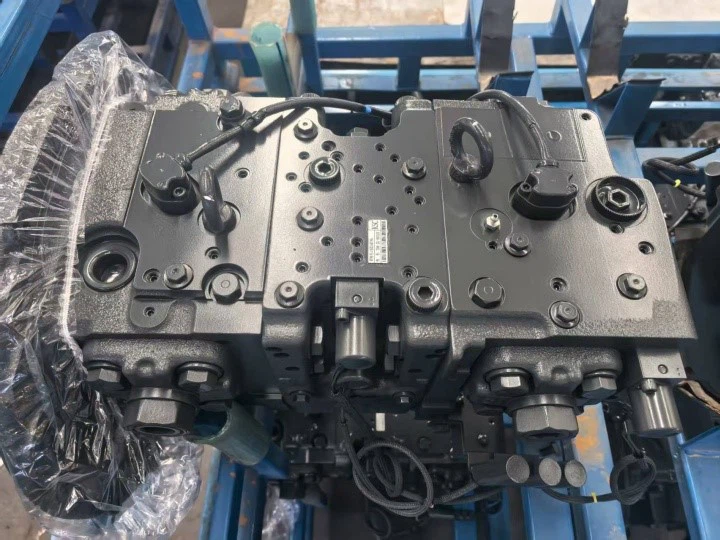 Main Pump PC210-10 Main Pump PC210-10